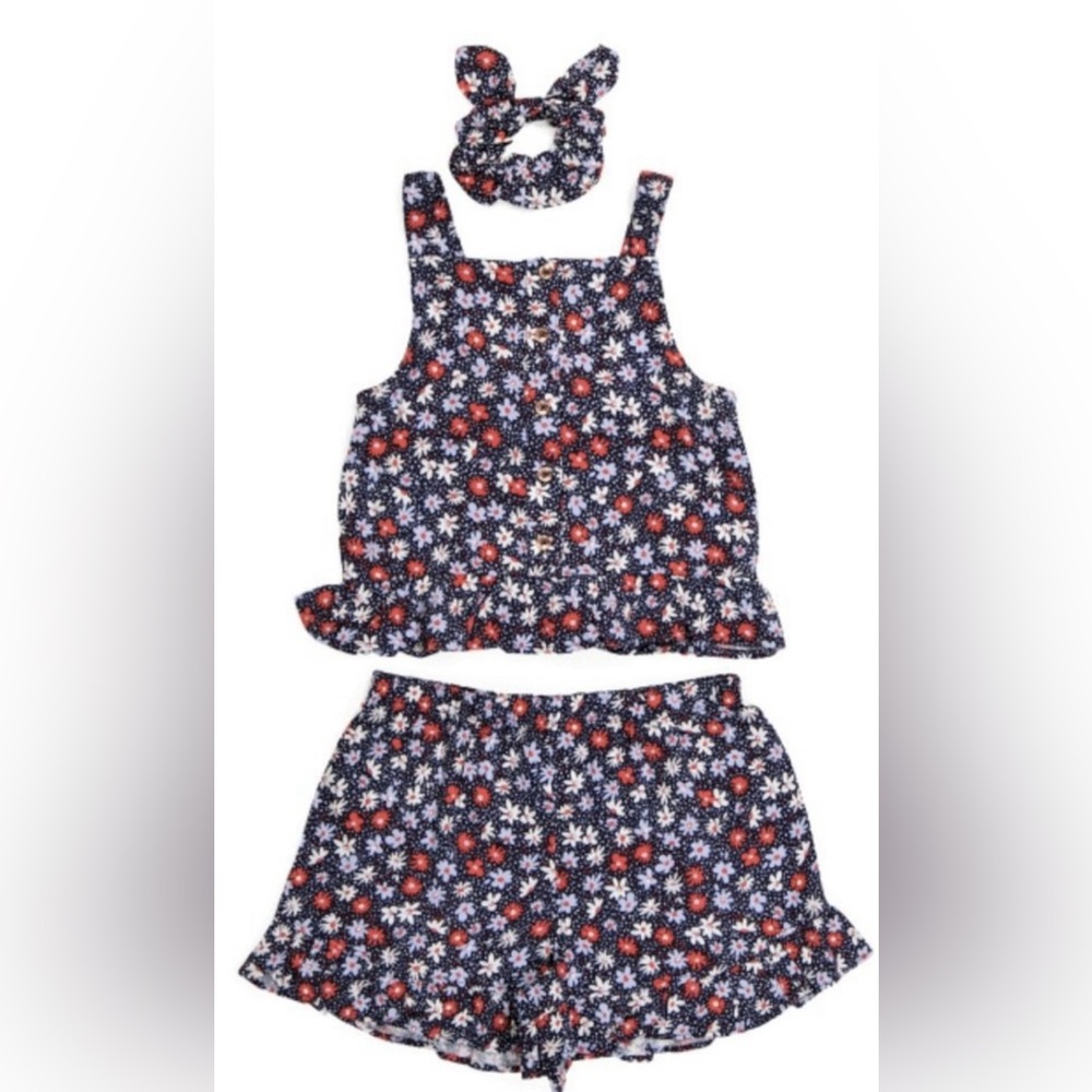 Girl Vince Camuto Short Set with Scrunchie size 6